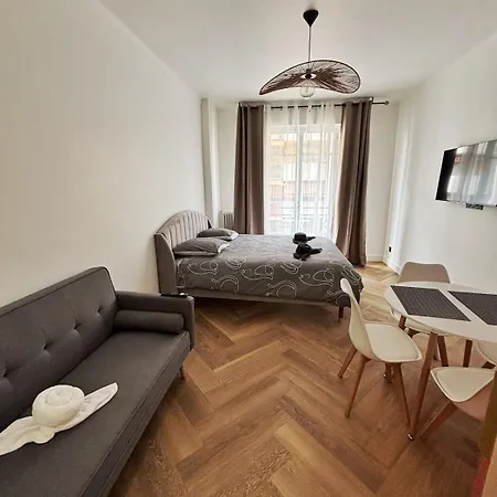 Apartment Charming In *