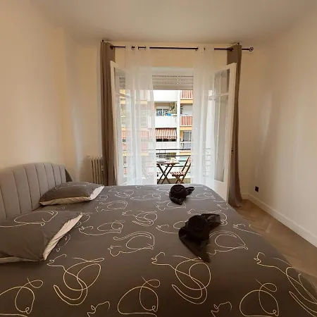 Charming In Apartamento *